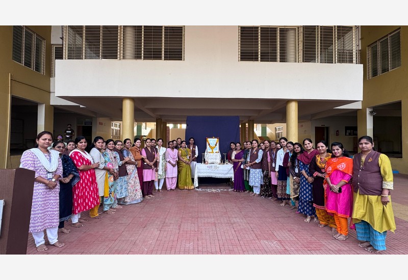 Celebration of Shri Sirsangi Lingaraj Sir's Jayanti at KLE Mahadevappanna Munavalli School 🎉🙏