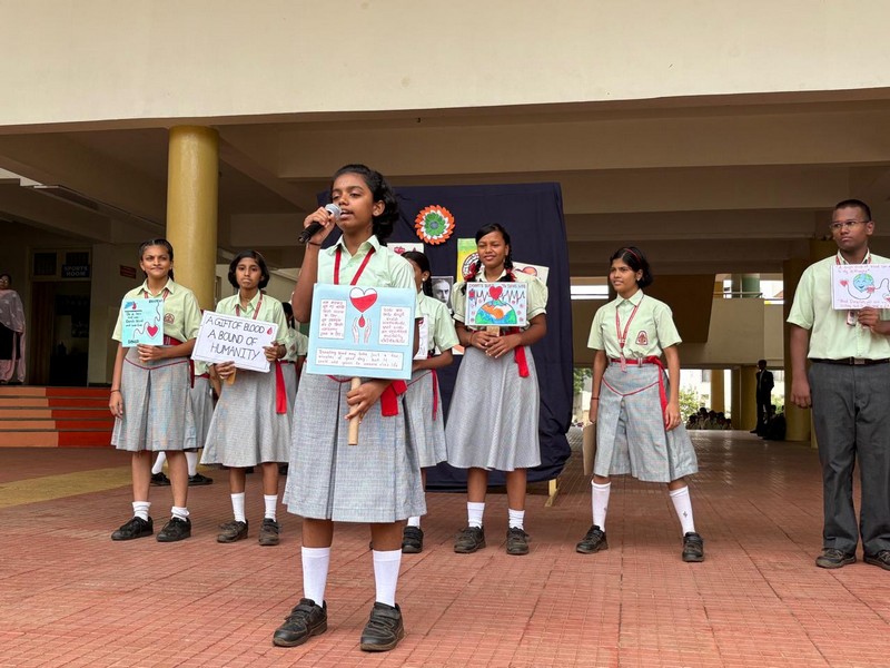 KLE Mahadevappanna Munavalli School, Gokak celebrated World Blood Donation Day 🩸️